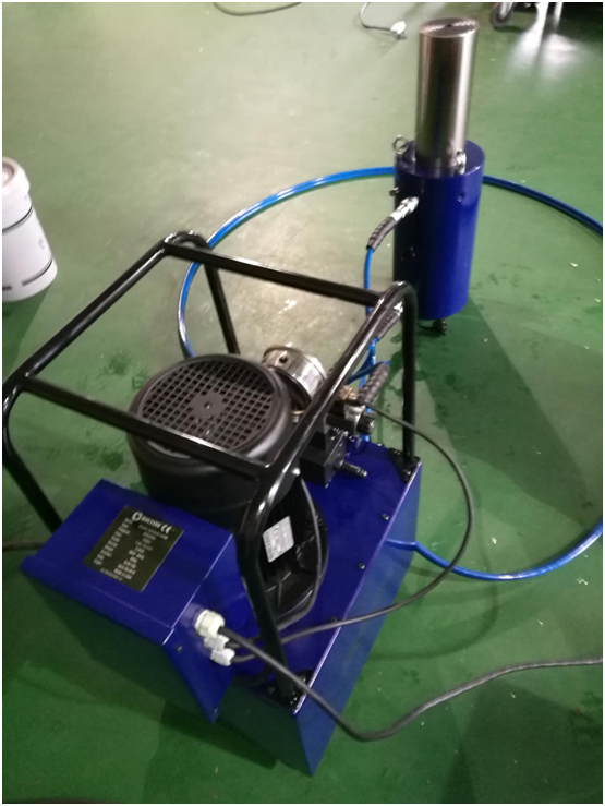 双作用大吨位液压千斤